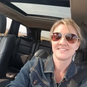 Meet your Posher, Juanita